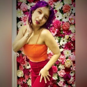 Meet your Posher, Olivia